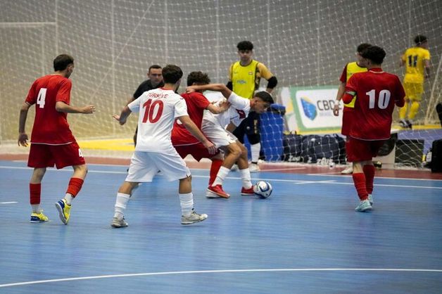 ستاره‌هایی که از مدرسه طلوع می‌کنند وارثان پیراهن تیم ملی هستند