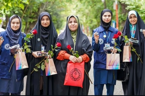 آن‌جا که صدا گم می‌شود، ما معنا می‌شویم