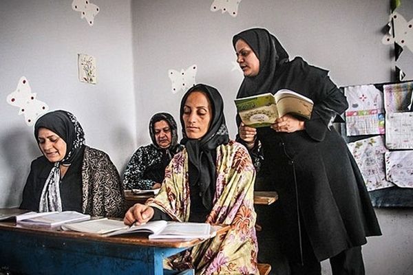 ارتقای سطح سواد،گامی مهم برای توسعه اجتماعی افراد است