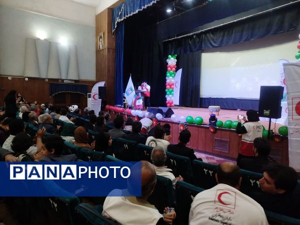 مراسم پرشکوه تجلیل از امدادگران هلال احمر شهرستان کاشمر 