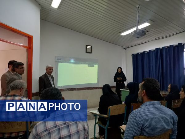 کارگاه توانمند سازی دبیران متوسطه اول و دوم