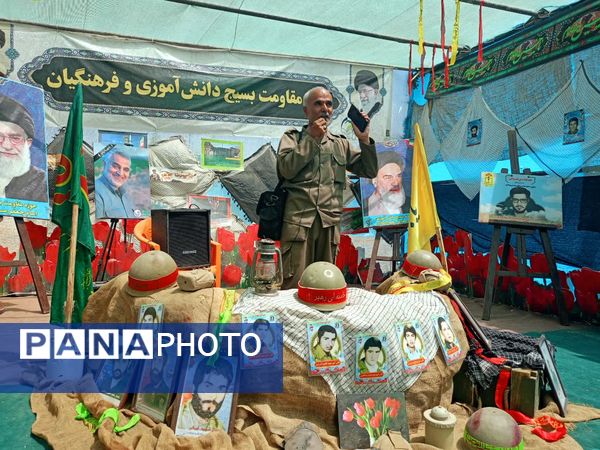بازدید دانش آموزان دبستان سمیه از کنگره ملی شهید مدرس