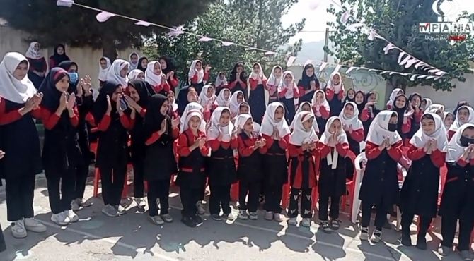 جشن گرامیداشت مقام معلم در دبستان توحید کلاته رودبار