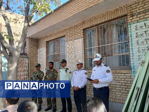 گرامیداشت هفته نیروی انتظامی در مدرسه امید شهرستان خلیل آباد