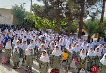 زنگ مهرومقامت درمدرسه عصمت وکیلی برگزار شد