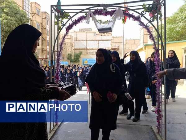 جشن جوانه ها در دبیرستان سروقد مشهد 
