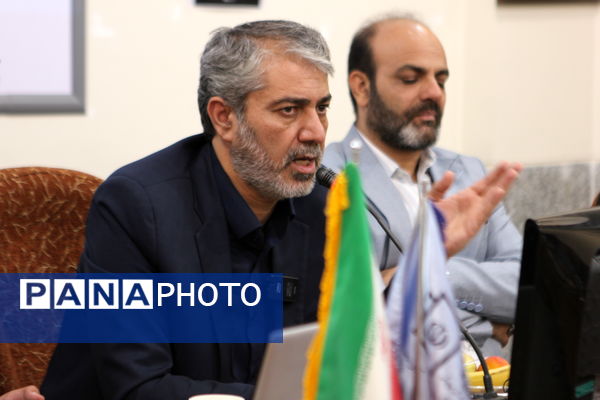 نشست خبری معاون مدیرکل و مدیر آموزش‌و‌پرورش کاشان با اصحاب رسانه