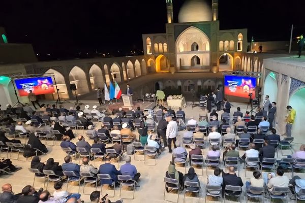 مسجد تاریخی آقابزرگ کاشان میزبان آیین بزرگداشت روز جهانی مساجد با محوریت معماری ایرانی