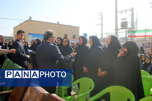 نواخته‌شدن زنگ انقلاب در مدارس استان بوشهر 