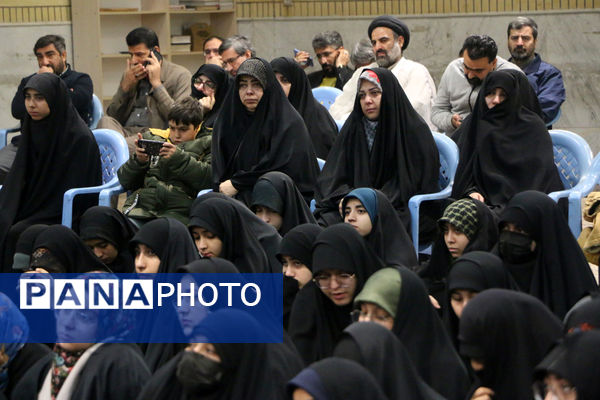 اعزام نخستین گروه از دانش‌آموزان ناحیه 4 قم به اردوی راهیان نور