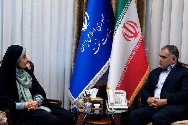 تبادل نظر وزرای نفت و راه و شهرسازی در حوزه انرژی