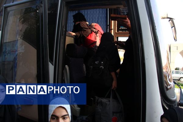 اعزام دانش‌آموزان استان آذربایجان شرقی به راهیان نور جنوب 