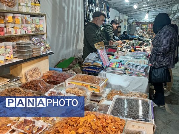 نمایشگاه صنایع دستی در محله طلاب مشهد