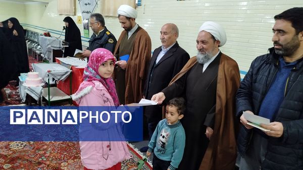 بدرقه دانش‌آموزان معتکف در شهرستان هوراند