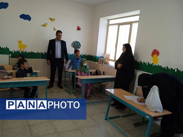بازدید مسئولان آموزش و پرورش استان یزد از واحدهای آموزشی خاتم 