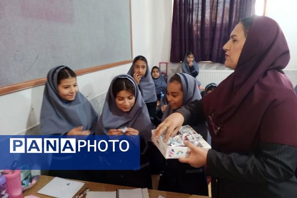 شادترین روز سال تحصیلی در مدرسه کوثر ناحیه ۴ شیراز 