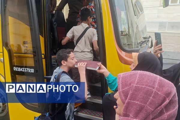 بزرگ مردان کوچک به سرزمین نور رهسپار شدند