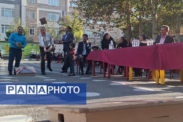 برگزاری انتخابات انجمن‌های ورزشی در دبیرستان زینبیه۲ شهریار