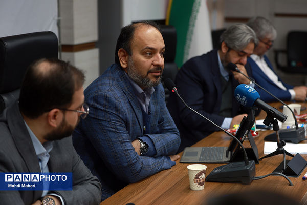 اولین نشست کارگروه تدوین سند دوازدهمین دوره مجلس دانش‌آموزی
