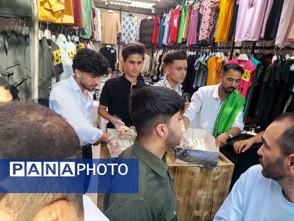 گوشه‌ای از راهپیمایی غدیر خونین در مشهد مقدس
