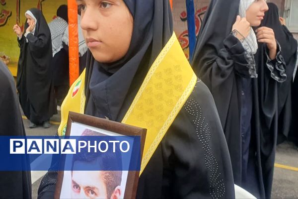 تشییع شهید گمنام در مدارس ناحیه 4 شیراز
