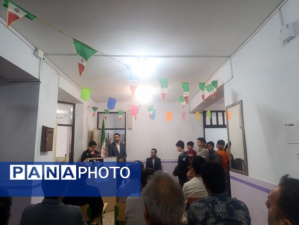 جشن جوانه‌های دبیرستان دوره اول نمونه دولتی پژوهش آشخانه