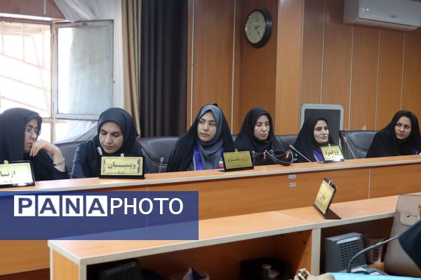 نشست شورای برنامهریزی و هماندیشی سازمان دانشآموزی استان لرستان