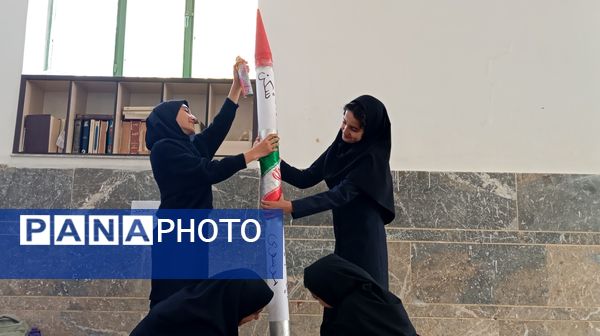 اردوی یک روزه دانش‌آموزان بسیجی همراه با ساخت موشک‌های استکبارستیزی 