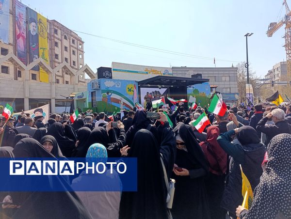شرکت با شکوه مردم مشهد در راهپیمایی روز جهانی قدس