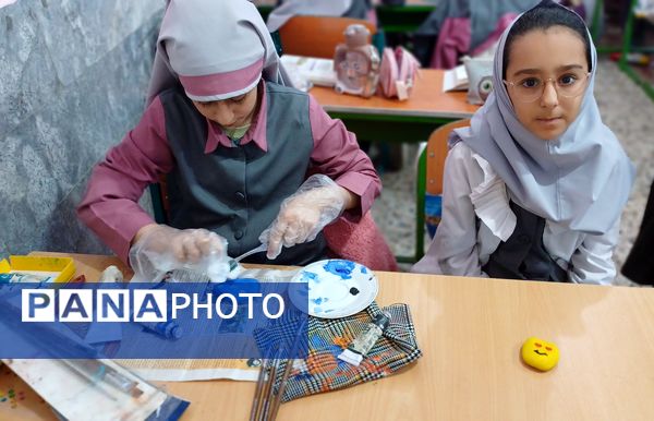 برگزاری مسابقه هنری در دبستان ام السلمه ۲ 