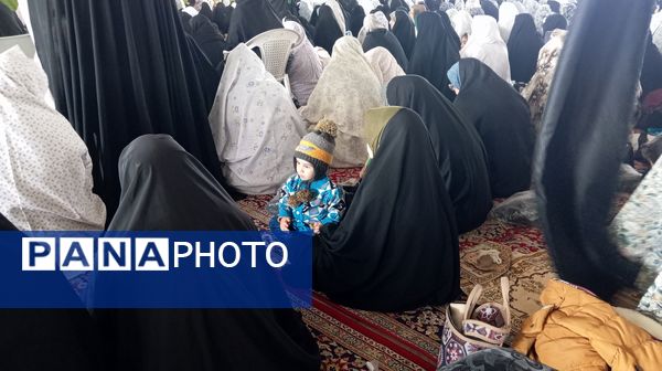 حضور کودکان در نماز جمعه کاشمر