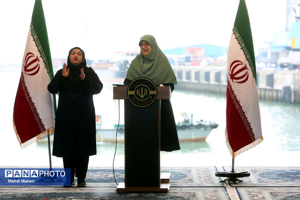نشست خبری سخنگوی دولت در منطقه آزاد انزلی