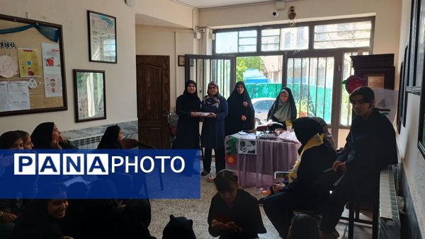 گرامیداشت روز معلم و روز دختر در مدرسه‌ عطیه۲
