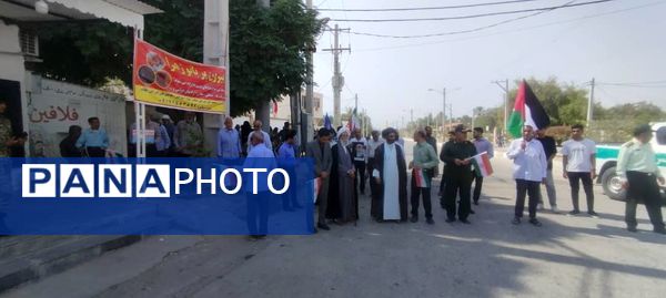 حضور پرشور مردم فین در میعادگاه نماز جمعه