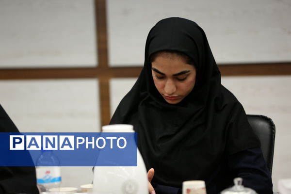 نشست اعضای کارگروه تدوین سند دوازدهمین دوره مجلس دانش‌آموزی جمهوری اسلامی ایران 