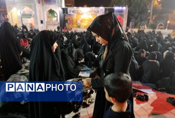 مراسم شب عاشورا  در گلزار شهدای نیشابور