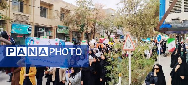 راهپیمایی روز13 آبان در شهر کلات برگزار شد