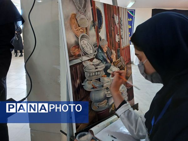 برگزاری نمایشگاه ایده‌های تحول آفرین در دبیرستان الگونه ناحیه ۳ شیراز