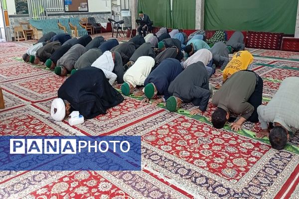 اقامه نماز جمعه در هفته دفاع مقدس  در شهر بار نیشابور