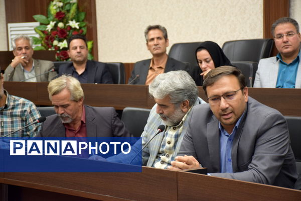 نشست هم‌اندیشی دستگاه‌های اجرایی با محوریت پروژه‌های عمرانی در تربت‌حیدریه