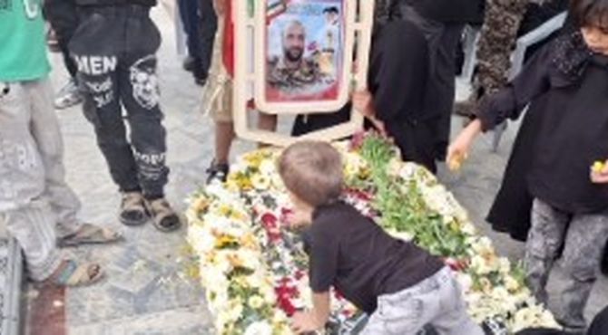 مراسم چهلمین روز مراسم چهلمین روز شهیداحسان باقری ازشهدای اقتدار ایران در جنگ تحمیلی رژیم صهیونیستی در فولاد شهر
