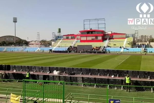 روایت شور پرچم های ایران در جشن روز دانش آموز شهرستان قدس در ورزشگاه 