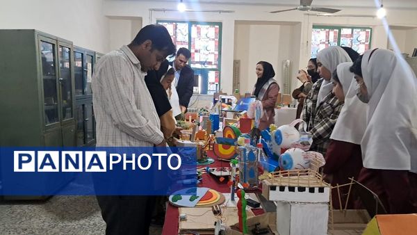 نمایشگاه جشنواره «نوین کاو» در پژوهش سرای دانش‌آموزی حاجی آباد