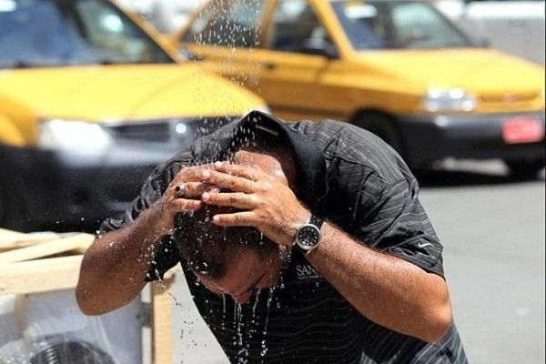 گرمای هوا بار دیگر کارمندان خوزستان را خانه‌نشین کرد