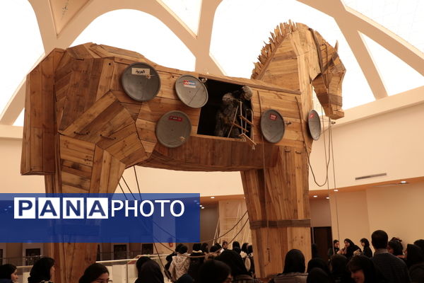 کارگاه آموزشی مهارتی دانش‌آموزان دختر نواحی پنجگانه تبریز در محیط خارج از مدرسه