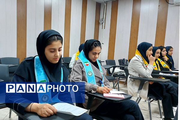  انتخابات شورای دانش‌آموزی منطقه‌ای در کهریزک 