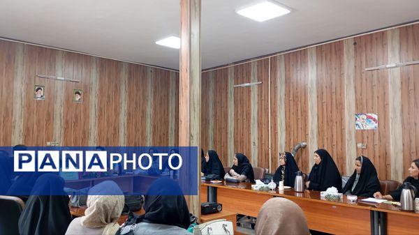 جلسه تعیین قیمت فرم مدارس فاروج 