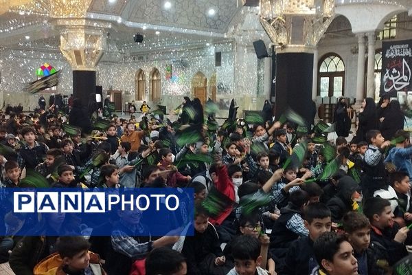 حضور دانش‌آموزان دبستان قلنبر ناحیه 2 شهرری در مراسم نوگلان فاطمی 