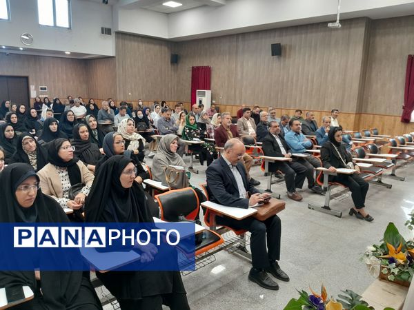 مجمع عمومی انجمن اولیا و مربیان دبیرستان مصلی نژاد حضرت زهرا(س)