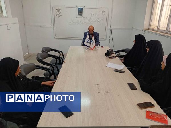 نخستین جلسه راهنمایان خبرنگاری شهرستان خلیل آباد